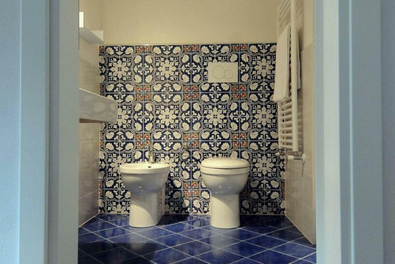 Lovewknds - Topfloor With Duomo View Apartment Florence