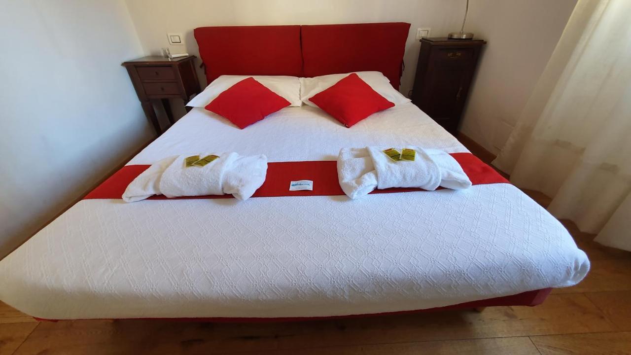 Lovewknds - Topfloor With Duomo View Florence